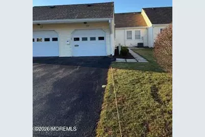 102 Broadgate Court, Freehold, NJ 07728 - Photo 1