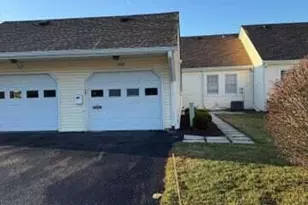 102 Broadgate Ct, Freehold, NJ 07728 - Photo 1