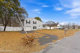 725 Birmingham Ave, Toms River Township, NJ 08757 - Photo 1