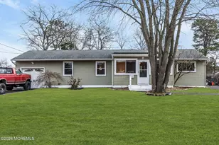 252 Ashwood Dr, Brick, NJ 08723 - Photo 1
