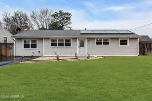 31 Colgate Dr, Toms River Township, NJ 08757 - Photo 1