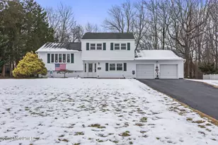 7 Tarrytown Rd, Manalapan Township, NJ 07726 - Photo 1