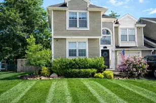 42 Bonnie Dr, Middletown, NJ 07748 - Photo 1