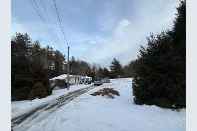 28 N Frankfurt Avenue, Egg Harbor City, NJ 08215 - Photo 1