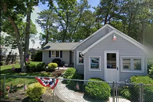 35 Hampton Rd, Brick, NJ 08723 - Photo 1