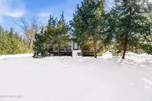 713 W Veterans Hwy, Jackson, NJ 08527 - Photo 1