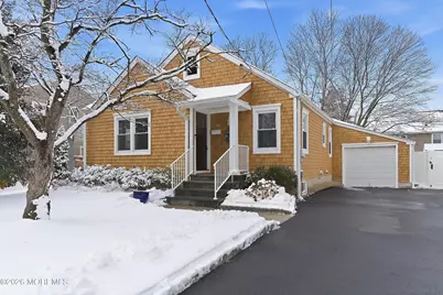 190 8th Street, Belford, NJ 07718 - Photo 1