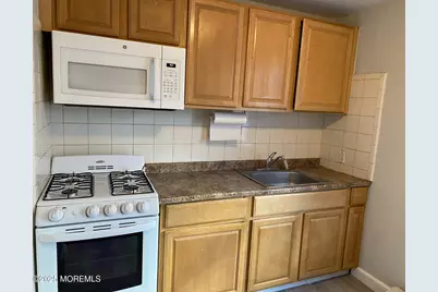 20 Oldfield Place, Red Bank, NJ 07701 - Photo 1