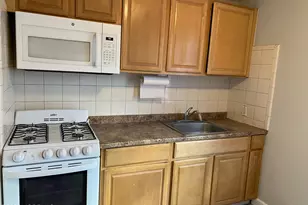 20 Oldfield Pl, Red Bank, NJ 07701 - Photo 1