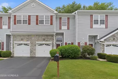 35 Harbor Bay Circle #384, Laurence Harbor, NJ 08879 - Photo 1