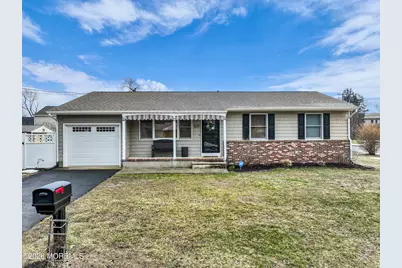 527 Delaware Avenue, Point Pleasant, NJ 08742 - Photo 1