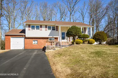 25 Tarrytown Road, Manalapan Township, NJ 07726 - Photo 1