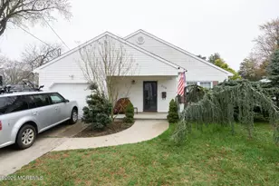 210 Raritan Pl, North Middletown, NJ 07748 - Photo 1