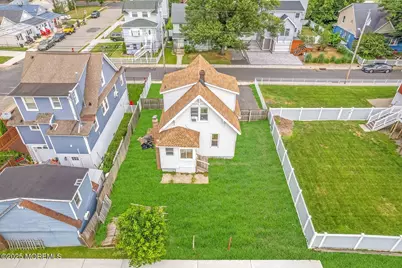 46 Woodland Avenue, Keansburg, NJ 07734 - Photo 1