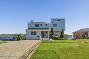 32 Cove Rd W, Berkeley, NJ 08721 - Photo 1