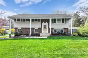 41 W Connecticut Concourse, Jackson, NJ 08527 - Photo 1