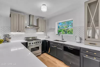 65 E River Road #14, Rumson, NJ 07760 - Photo 1