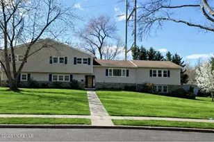 90 Birch Dr, Shrewsbury, NJ 07702 - Photo 1