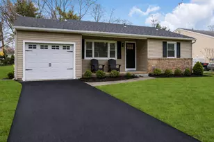 77 Brakenbury Dr, Toms River Township, NJ 08757 - Photo 1
