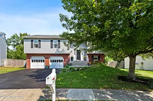 10 Cove Ct, Howell Township, NJ 07731 - Photo 1