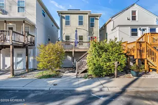 13 Locust St, Highlands, NJ 07732 - Photo 1
