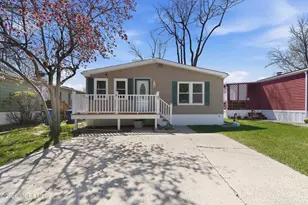 8 Longfellow Rd, North Brunswick Township, NJ 08902 - Photo 1