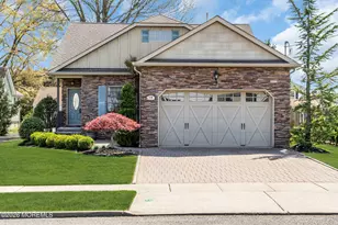 90 St Peters Pl, Keyport, NJ 07735 - Photo 1