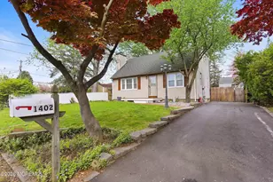 1402 Chicopee Ave, Point Pleasant, NJ 08742 - Photo 1