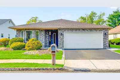 11 Hansom Lane, Marlboro Township, NJ 07726 - Photo 1