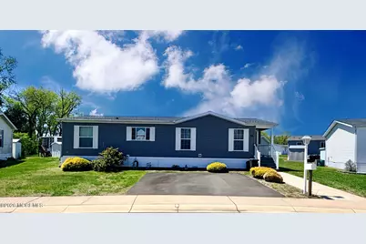 16 Easy Street, Freehold, NJ 07728 - Photo 1