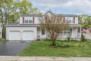 5 Clinton Ct, Barnegat, NJ 08005 - Photo 1