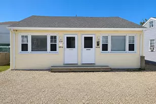 218 Limroth Row Dr, Point Pleasant, NJ 08742 - Photo 1