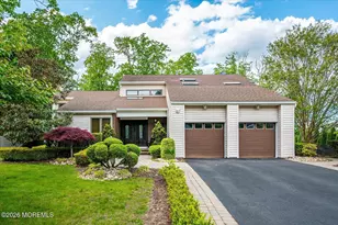 73 Windsor Dr, Eatontown, NJ 07724 - Photo 1