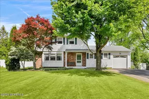 28 Bunker Hill Dr, Manalapan Township, NJ 07726 - Photo 1