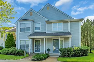 131 Wellington Ct, Manalapan Township, NJ 07726 - Photo 1