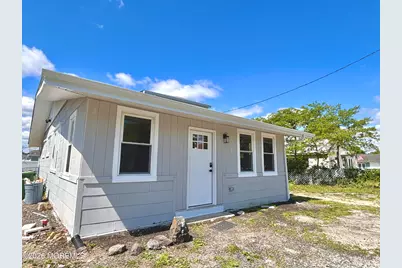 408 Forepeak Avenue, Beachwood, NJ 08722 - Photo 1