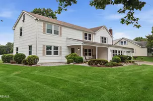 22 River Dr, Marlboro Township, NJ 07746 - Photo 1