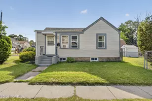 26 Thomas St, Toms River Township, NJ 08753 - Photo 1