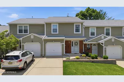 20 Oak Lane, Eatontown, NJ 07724 - Photo 1