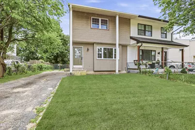 812 Oak Street, Lakehurst, NJ 08733 - Photo 1