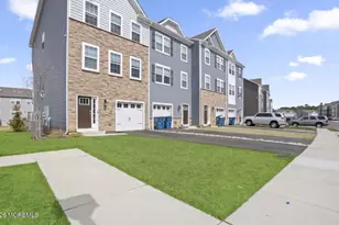 279 Mantoloking Dr, Jackson, NJ 08527 - Photo 1