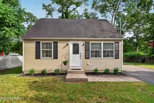 516 Middle Ln, Howell Township, NJ 07731 - Photo 1