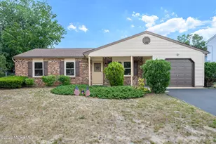 5 Evergreen Pl, Howell Township, NJ 07731 - Photo 1