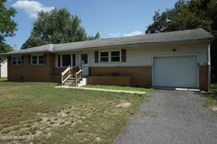 1385 W Veterans Hwy, Jackson, NJ 08527 - Photo 1