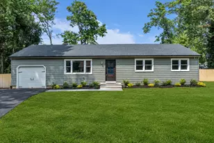 11 W Park Ave, Belford, NJ 07718 - Photo 1
