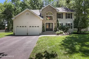 19 Vail Valley Dr, Manalapan Township, NJ 07726 - Photo 1