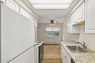 63 Stonehurst Blvd, Freehold, NJ 07728 - Photo 14
