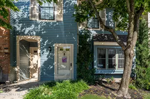 121 Dumbarton Hill Ct, Aberdeen Township, NJ 07747 - Photo 1