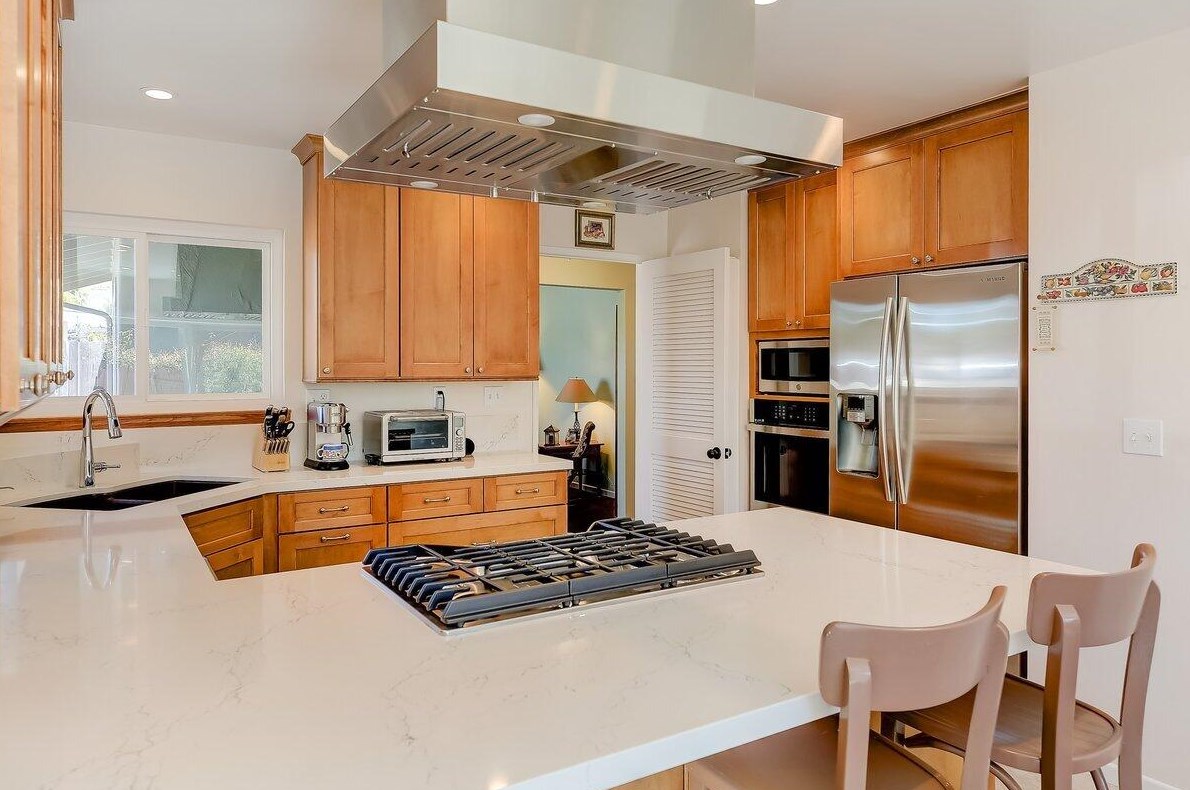 138 Verona Ave, Santa Barbara, CA 93117-1305