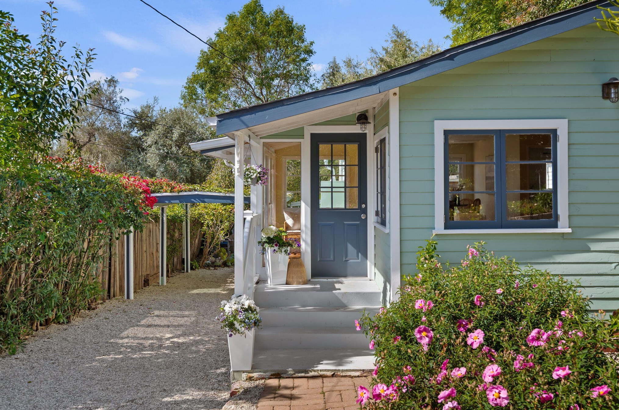 535 Arroyo Ave, Santa Barbara, CA 93109-1402